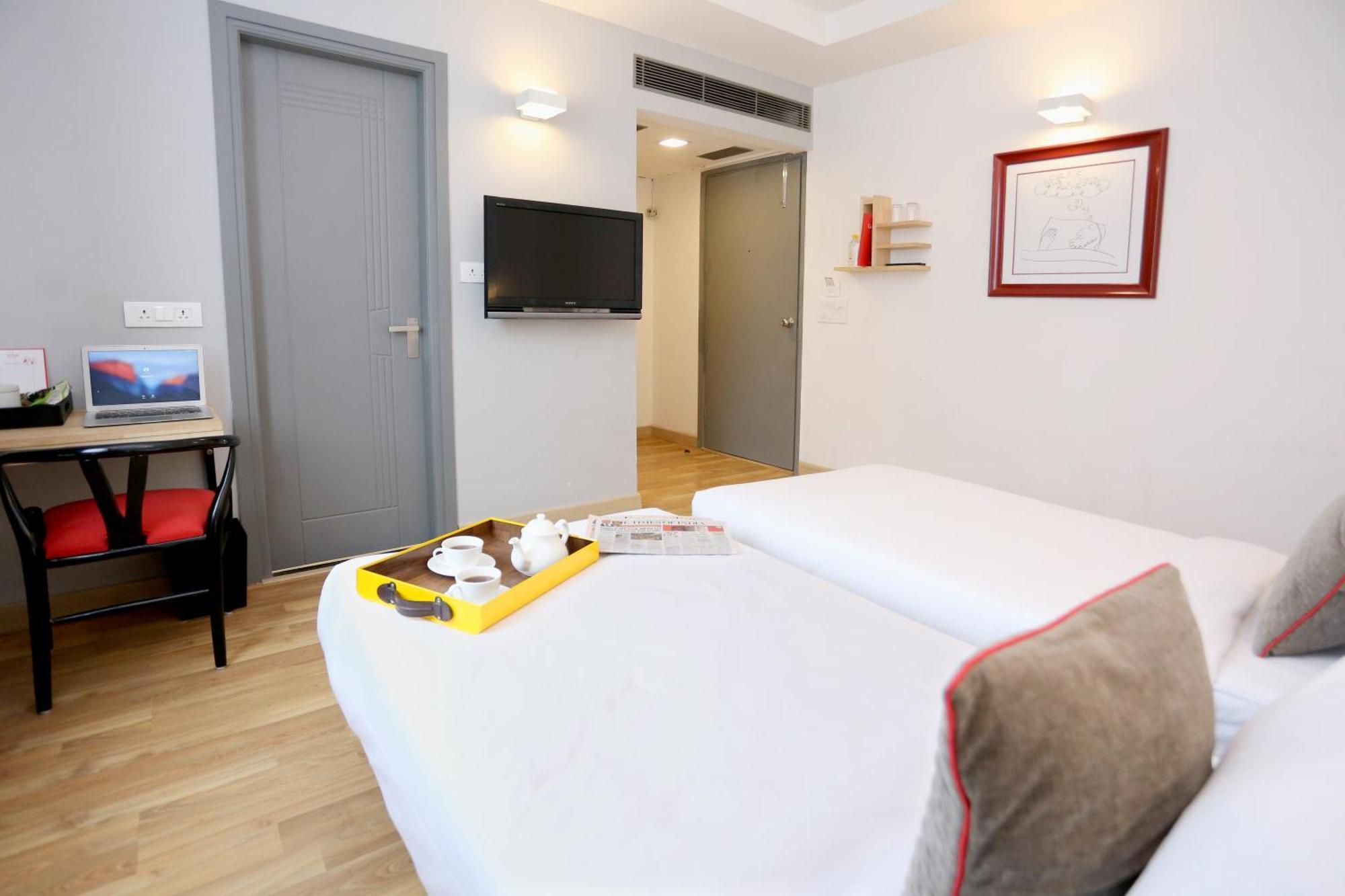 Oyo Townhouse 012 Kaushambi Metro Ghaziabad Hotel Eksteriør billede